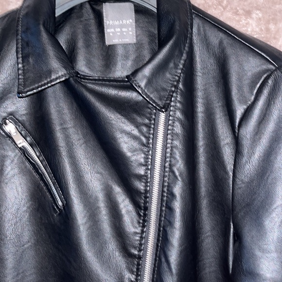 Primark Motorcycle  Belted Vegan Leather with zippers NWOT - Picture 7 of 12